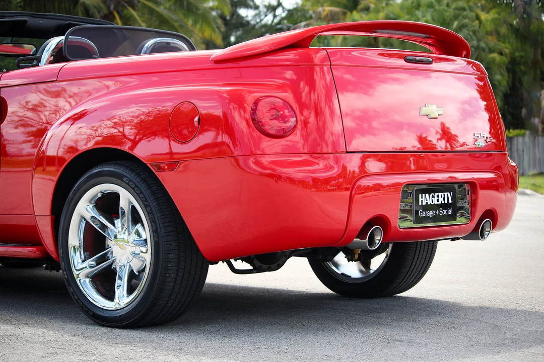 2005 Chevrolet SSR - Image 31 of 31