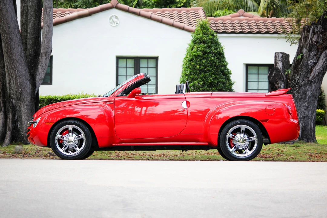 2005 Chevrolet SSR - Image 6 of 31
