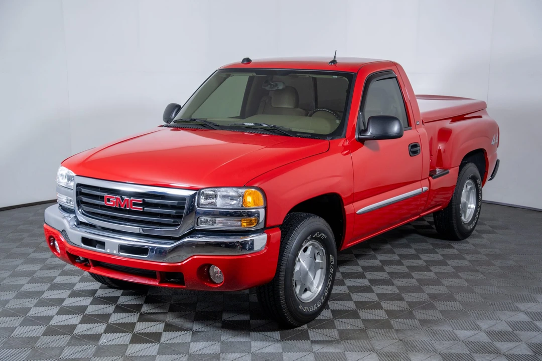 2004 GMC Sierra 2nd Gen - Image 3 of 31