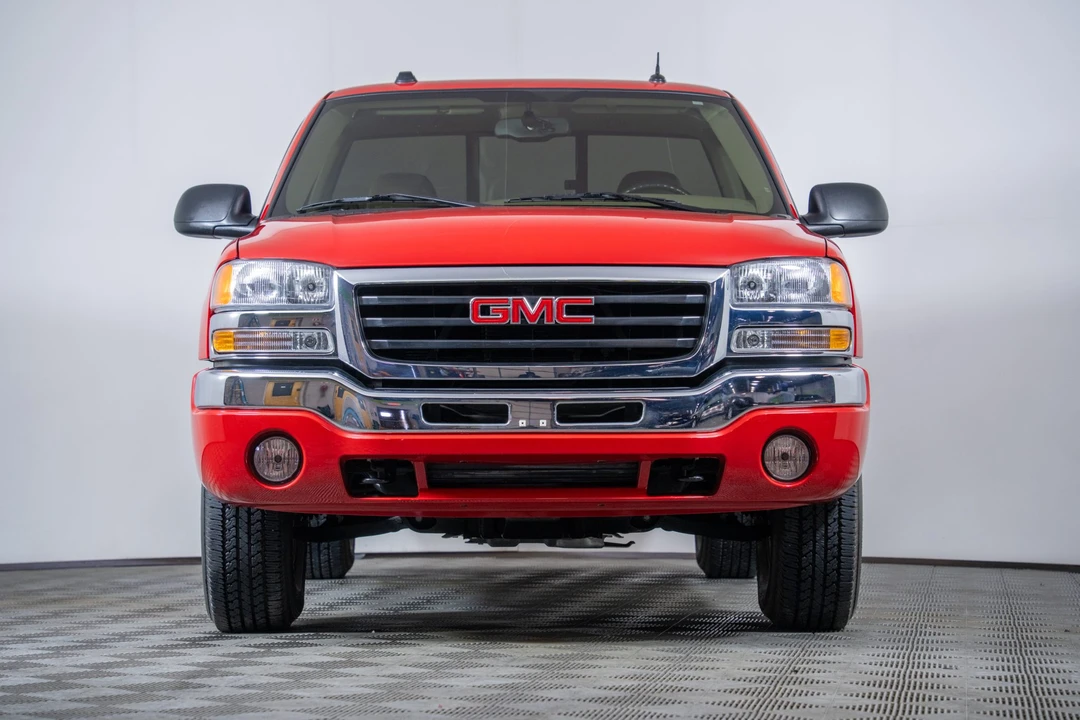 2004 GMC Sierra 2nd Gen - Image 7 of 31