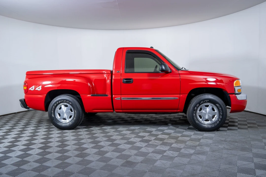 2004 GMC Sierra 2nd Gen - Image 14 of 31