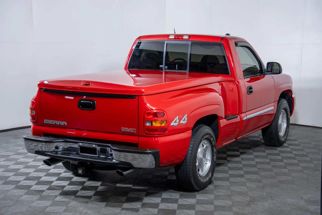 2004 GMC Sierra 2nd Gen - Image 17 of 31