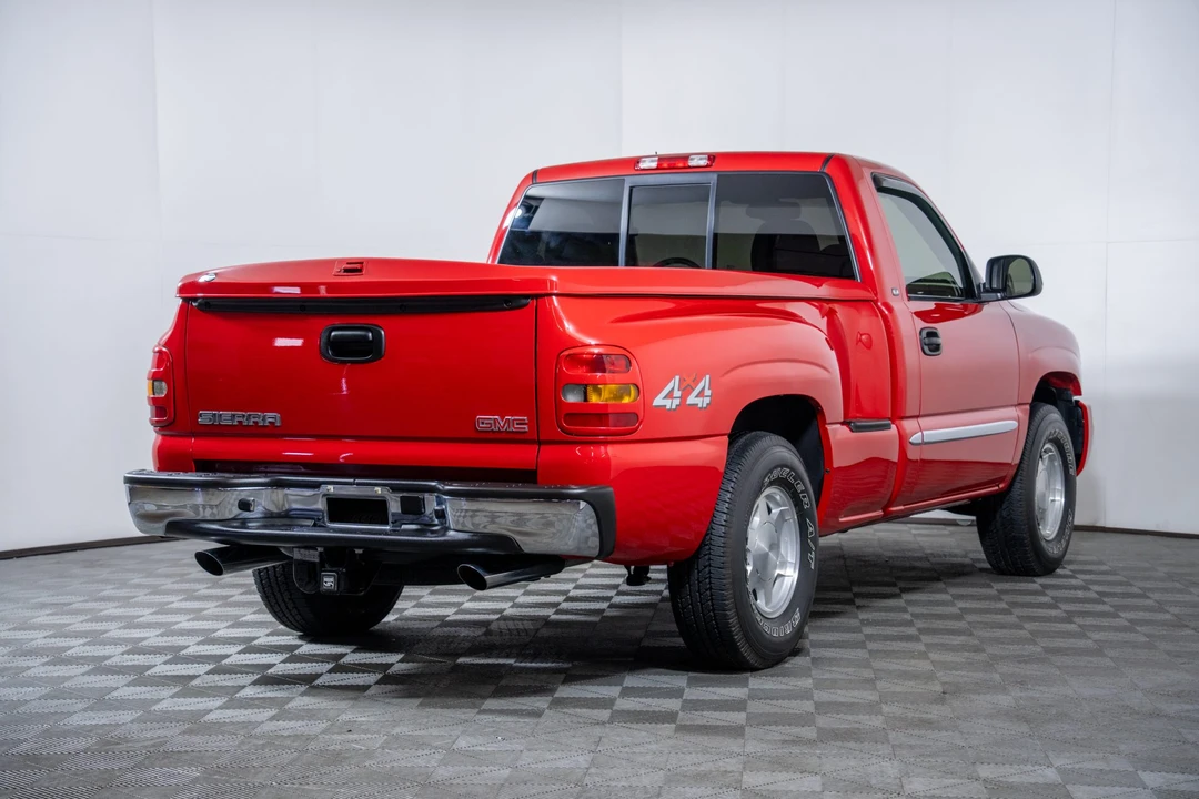 2004 GMC Sierra 2nd Gen - Image 15 of 31