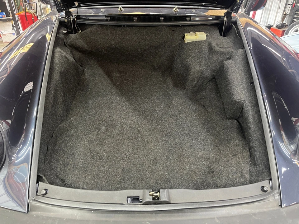 1988 Porsche 911 Carrera 3.2 - Image 9 of 12
