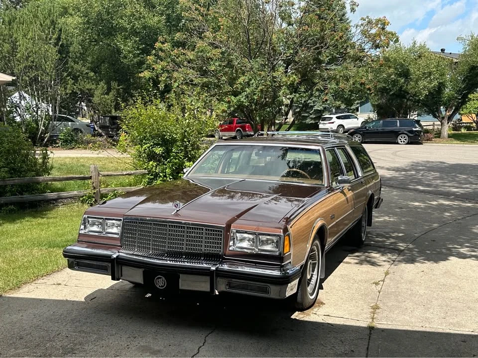 Buick Electra - Image 3 of 8