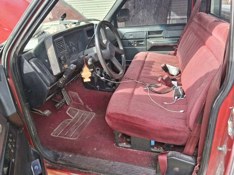 Chevrolet C/K 4th Gen - Image 5 of 5