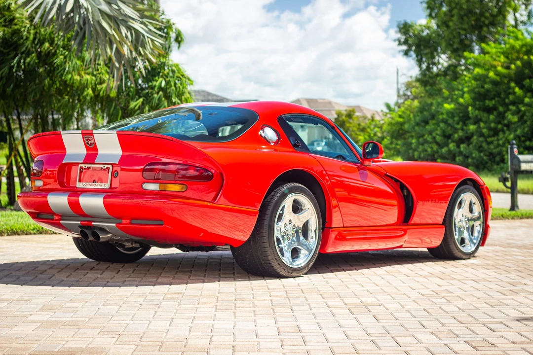 2002 Dodge Viper GTS 2nd Gen - Image 5 of 31