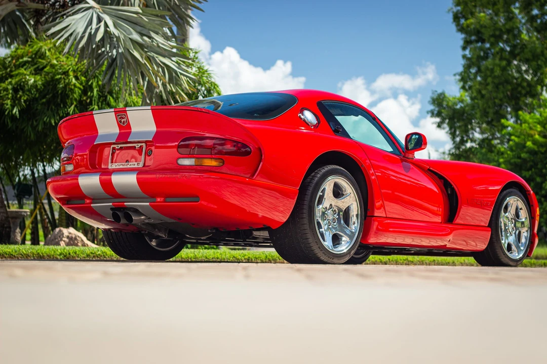 2002 Dodge Viper GTS 2nd Gen - Image 6 of 31