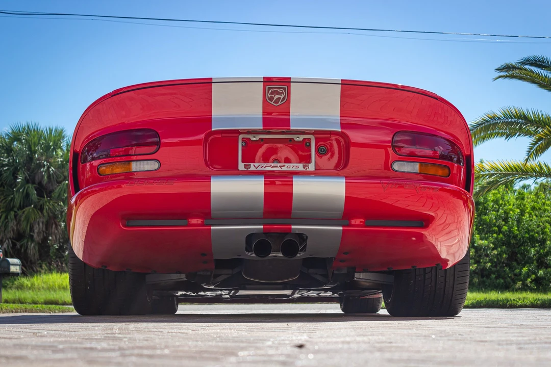 2002 Dodge Viper GTS 2nd Gen - Image 9 of 31