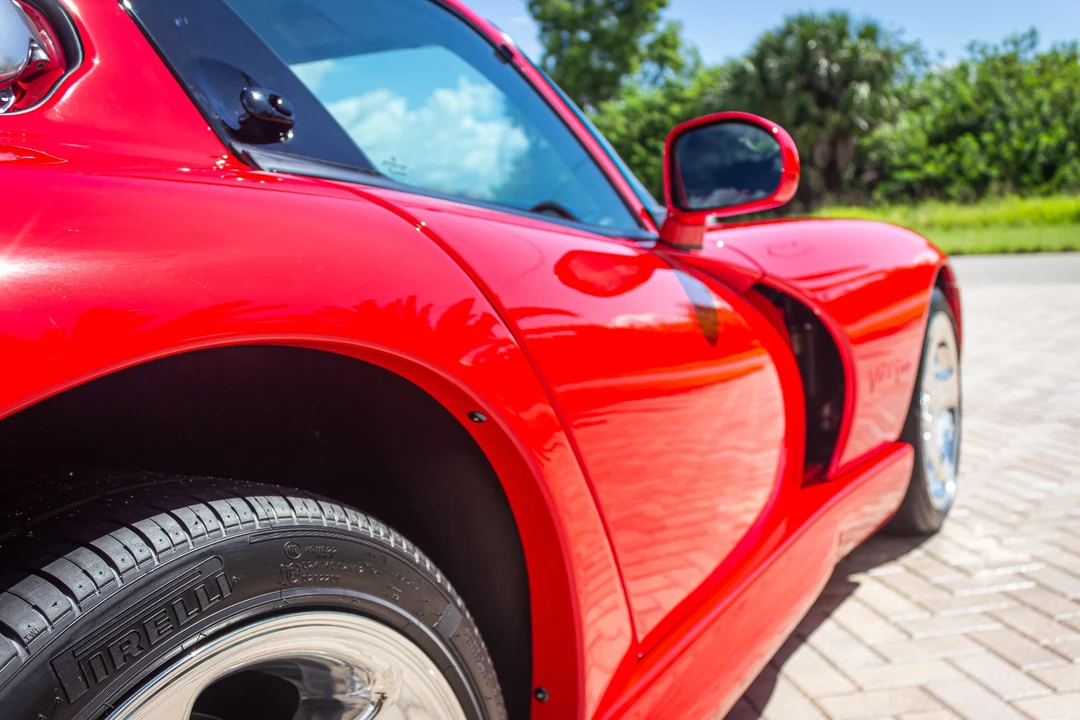 2002 Dodge Viper GTS 2nd Gen - Image 28 of 31