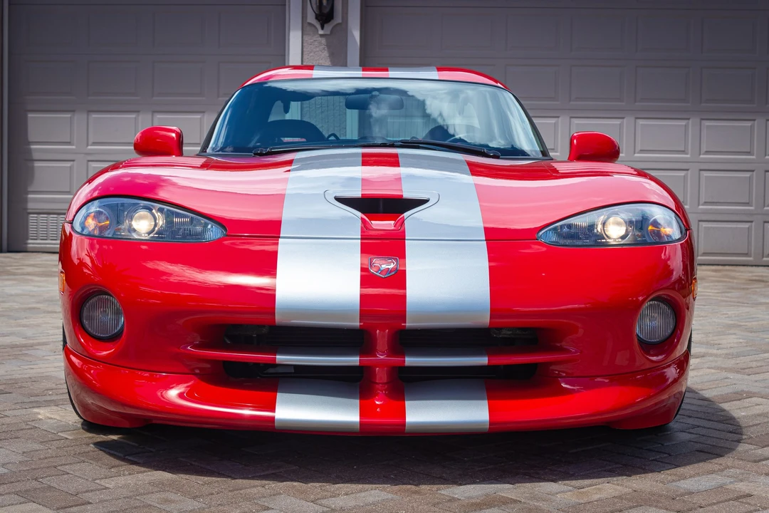 2002 Dodge Viper GTS 2nd Gen - Image 13 of 31