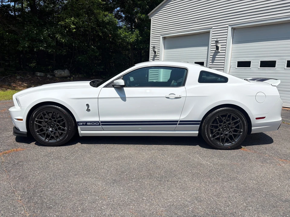2014 Ford S197 II Shelby Mustang GT500 - Image 27 of 31