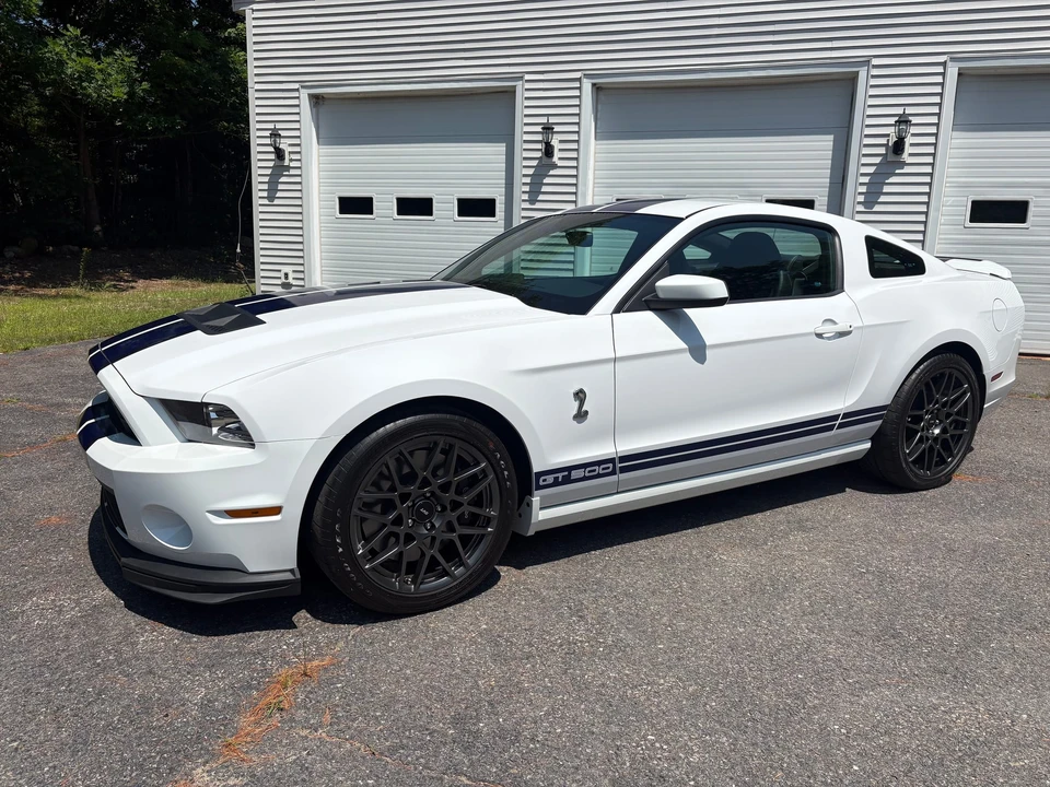 2014 Ford S197 II Shelby Mustang GT500 - Image 4 of 31
