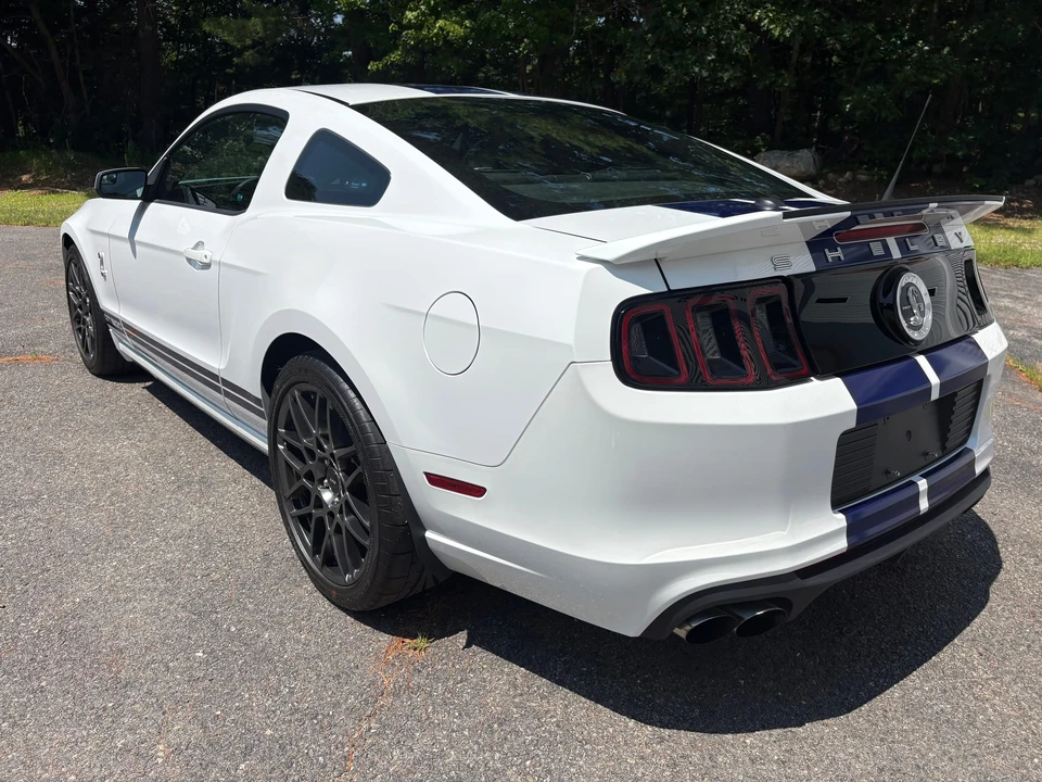 2014 Ford S197 II Shelby Mustang GT500 - Image 26 of 31