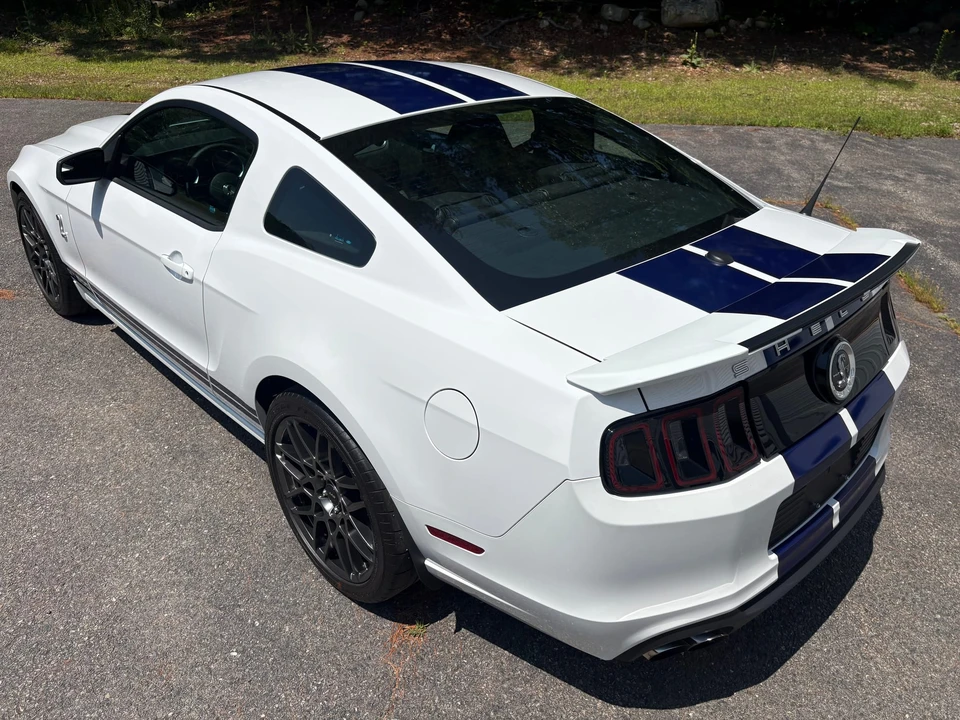 2014 Ford S197 II Shelby Mustang GT500 - Image 25 of 31