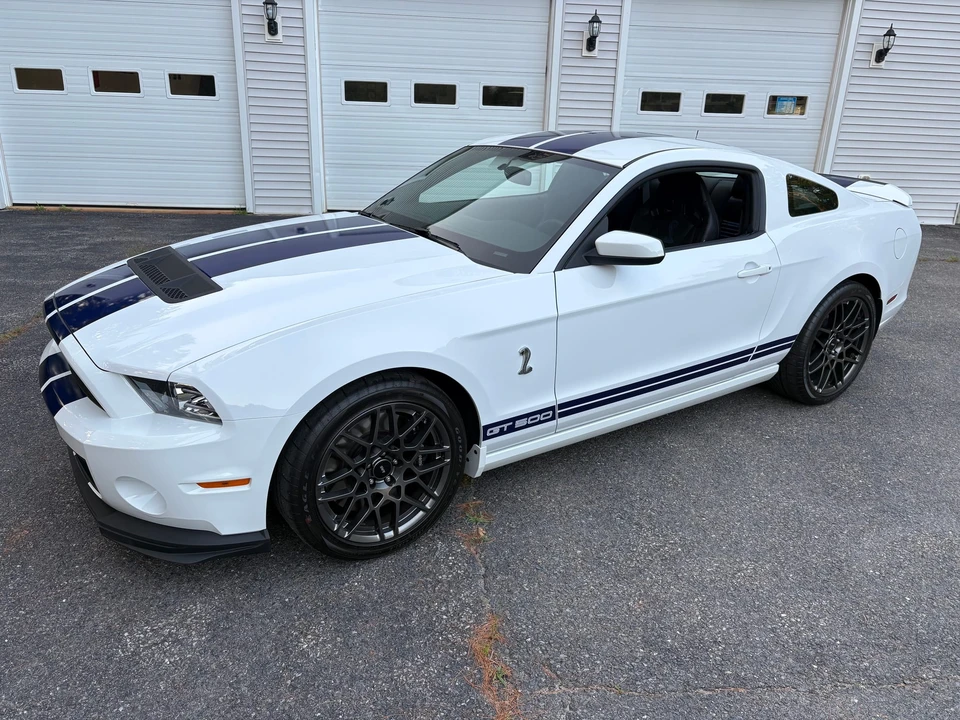 2014 Ford S197 II Shelby Mustang GT500 - Image 3 of 31