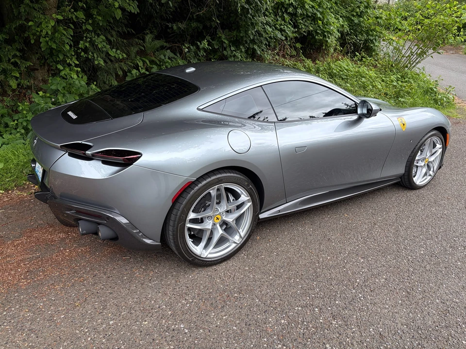 2024 Ferrari Roma - Image 14 of 31
