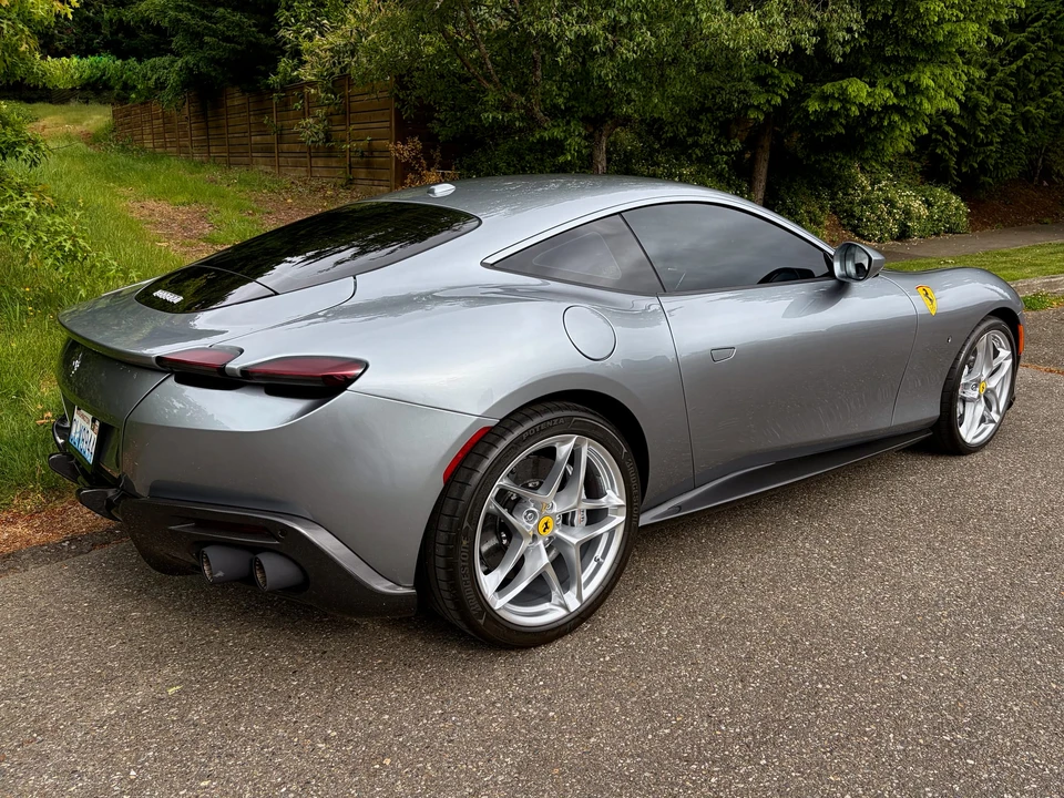 2024 Ferrari Roma - Image 15 of 31