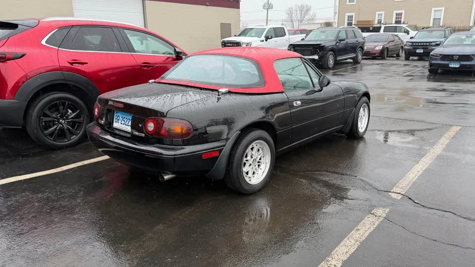 1989 Mazda NA MX-5 Miata - Image 2 of 2