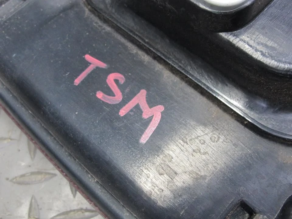 1989 Parts & Memorabilia Bodywork - Image 2 of 10