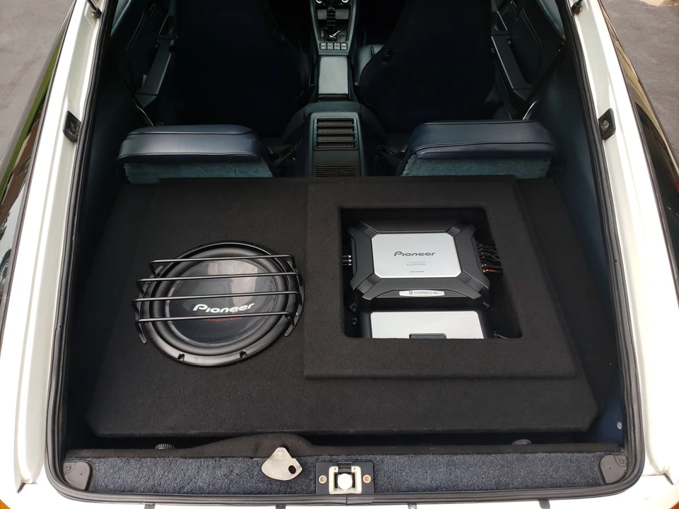 1989 Porsche 928 S4 - Image 10 of 13