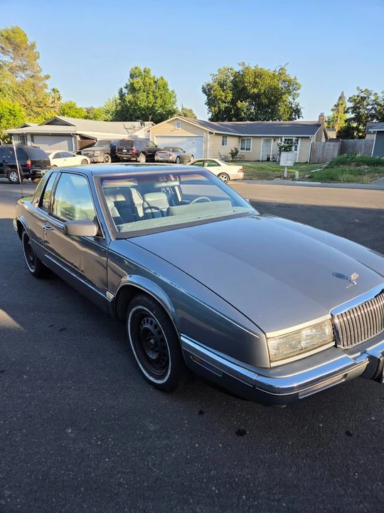 1989 Buick Riviera 4th-7th Gen - Image 2 of 16