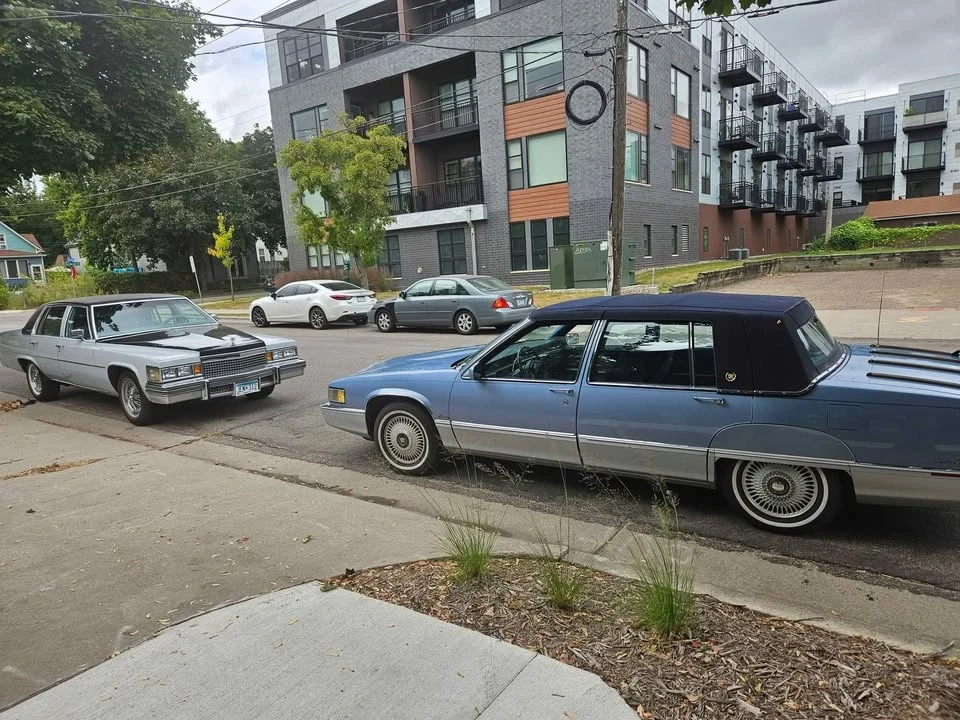 1989 Cadillac Brougham - Image 6 of 6