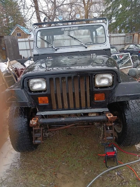 Jeep YJ Wrangler - Image 3 of 3