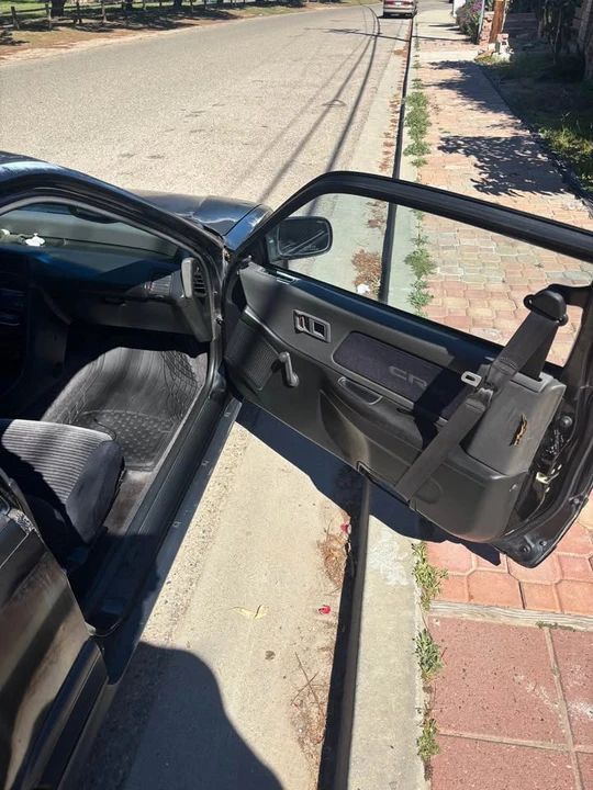 1989 Honda CR-X 2nd Gen - Image 2 of 10