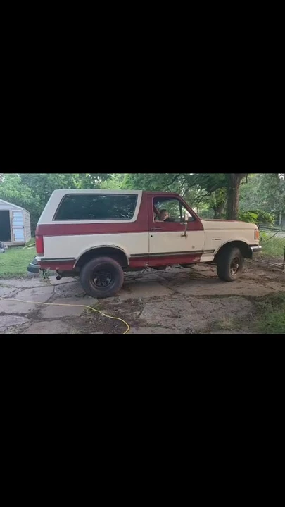 Ford Bronco 4th Gen - Image 11 of 11