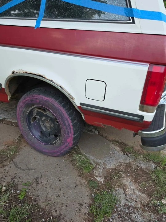 Ford Bronco 4th Gen - Image 4 of 11