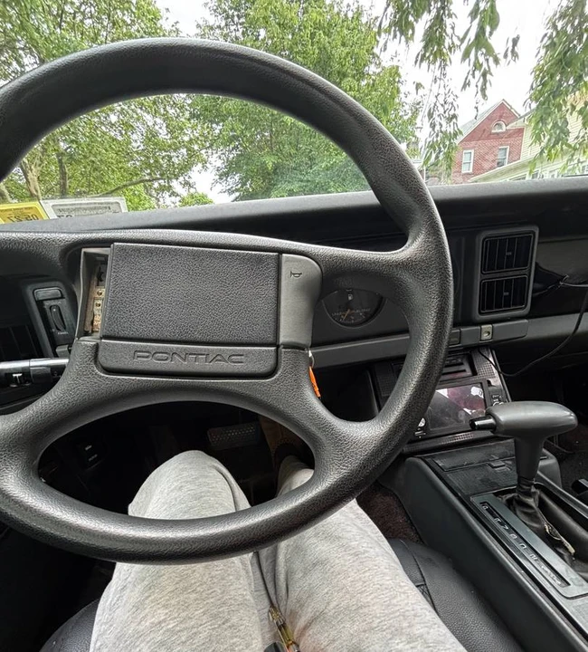 1989 Pontiac Firebird Formula 3rd Gen - Image 11 of 15