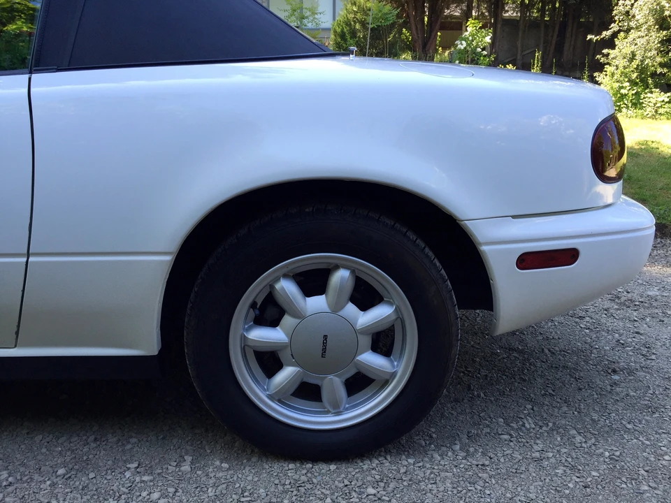 1990 Mazda NA MX-5 Miata - Image 9 of 31
