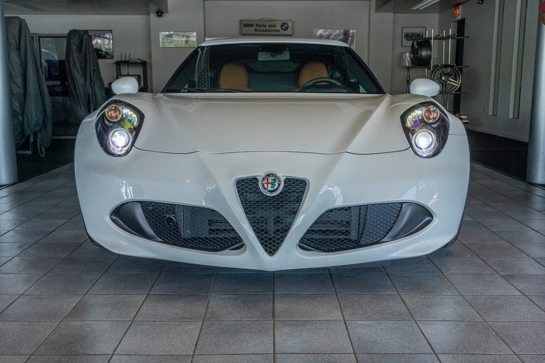 2017 Alfa Romeo 4C Coupe - Image 13 of 31