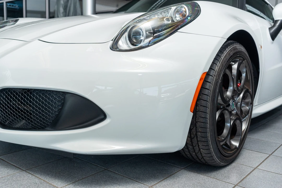 2017 Alfa Romeo 4C Coupe - Image 26 of 31