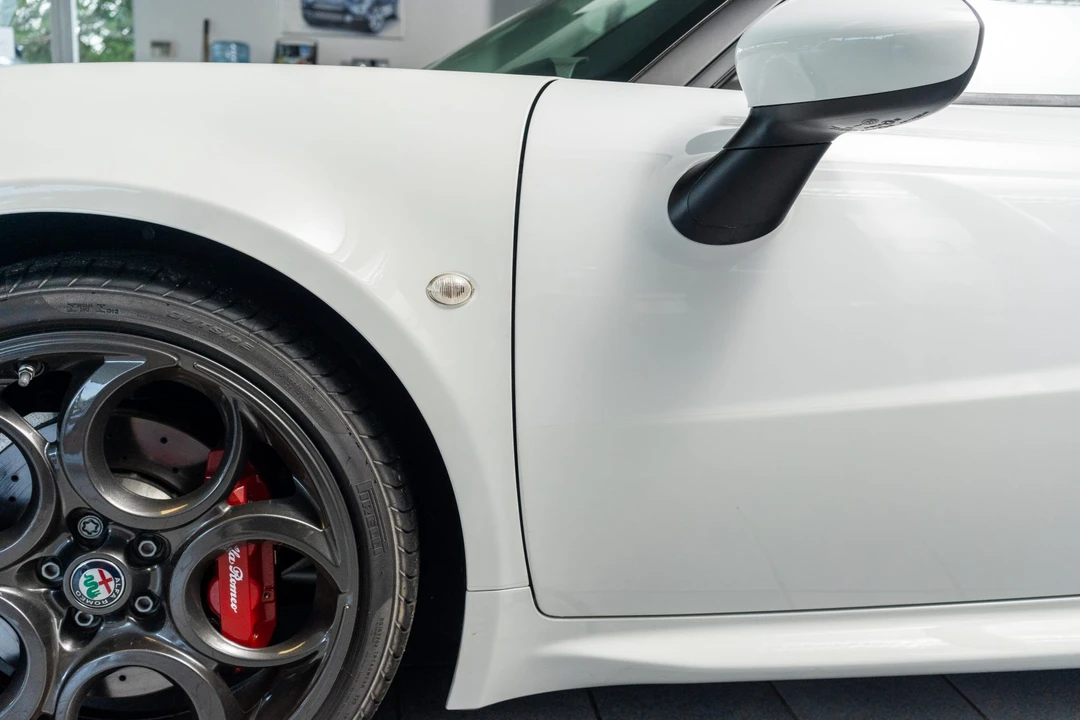 2017 Alfa Romeo 4C Coupe - Image 31 of 31