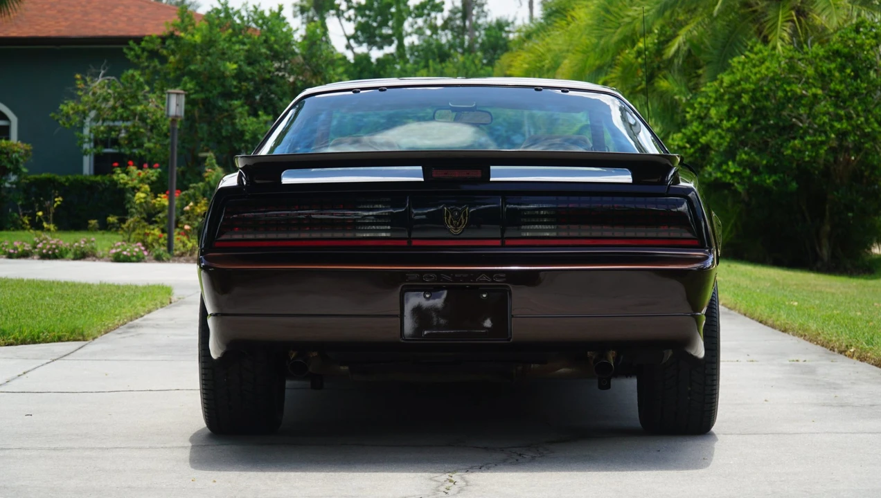 1987 Pontiac Firebird Trans Am 3rd Gen - Image 28 of 31