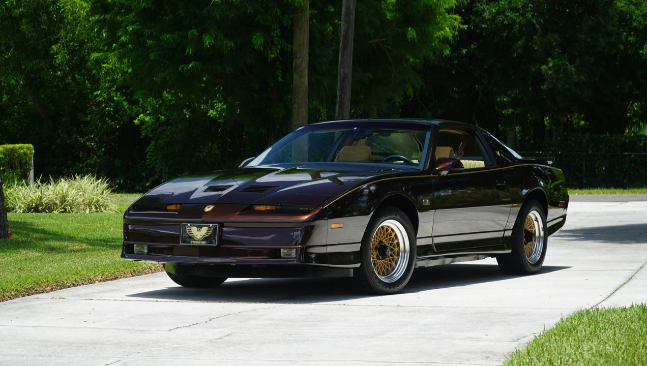 1987 Pontiac Firebird Trans Am 3rd Gen - Image 5 of 31