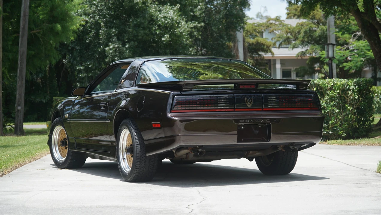 1987 Pontiac Firebird Trans Am 3rd Gen - Image 30 of 31