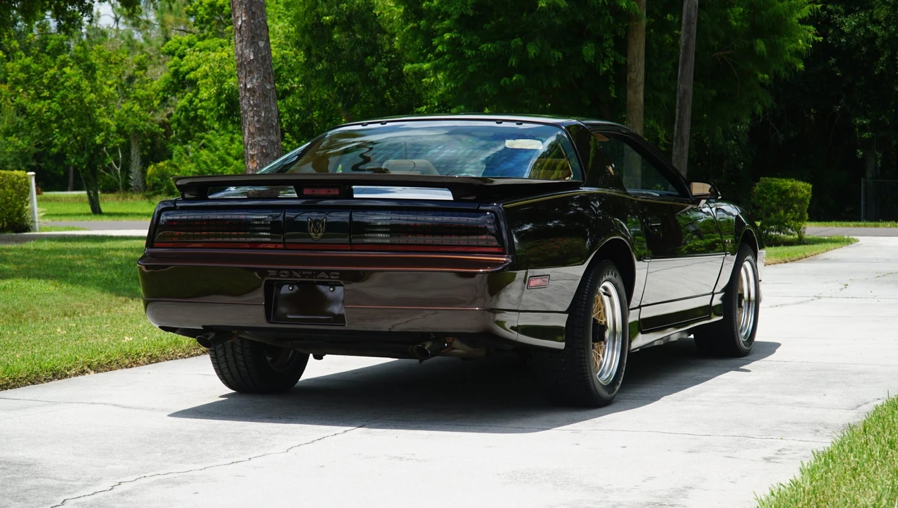 1987 Pontiac Firebird Trans Am 3rd Gen - Image 23 of 31