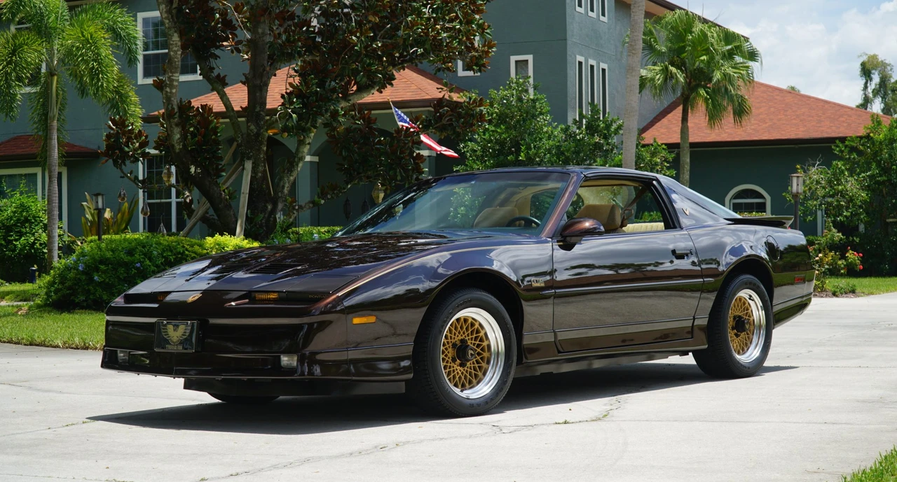1987 Pontiac Firebird Trans Am 3rd Gen - Image 4 of 31