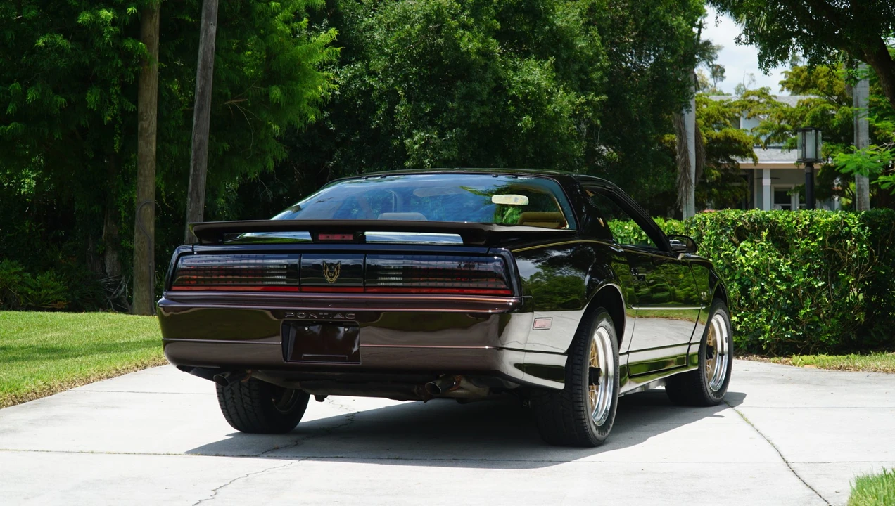 1987 Pontiac Firebird Trans Am 3rd Gen - Image 26 of 31