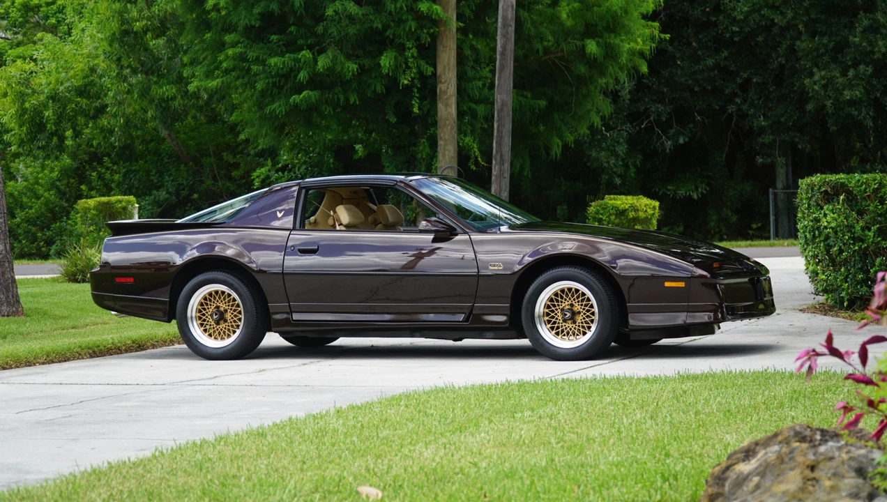 1987 Pontiac Firebird Trans Am 3rd Gen - Image 19 of 31