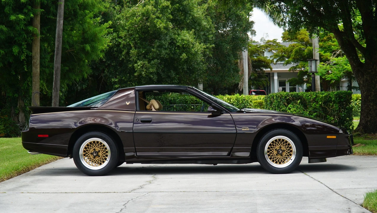 1987 Pontiac Firebird Trans Am 3rd Gen - Image 20 of 31