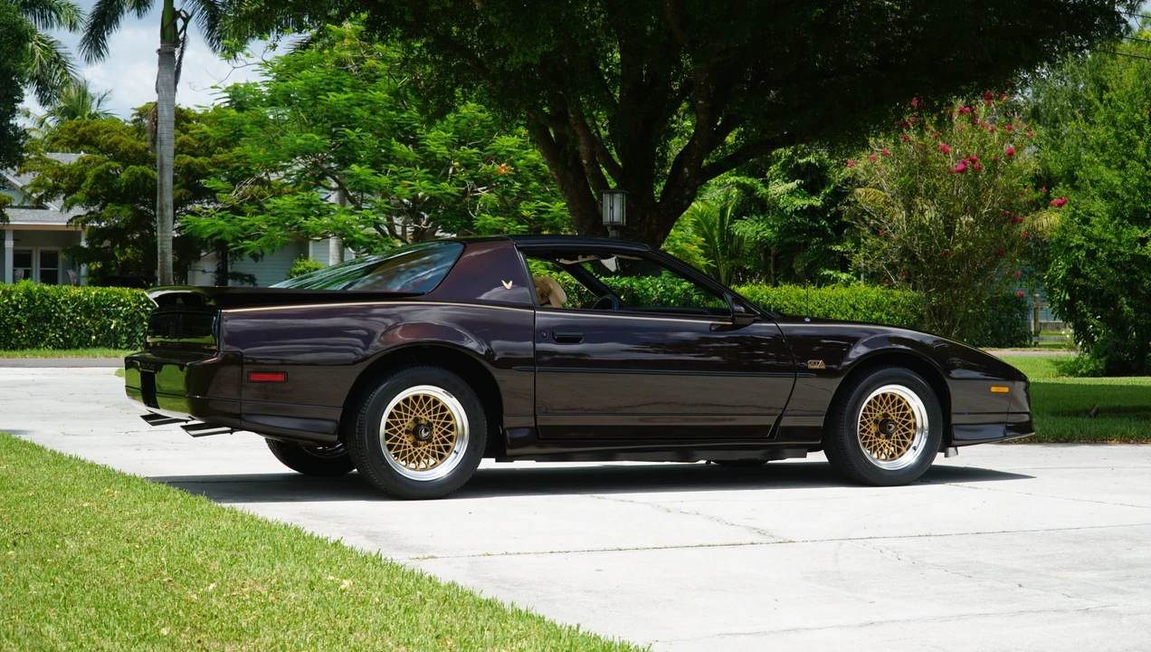 1987 Pontiac Firebird Trans Am 3rd Gen - Image 21 of 31