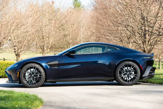 2020 Aston Martin V8 Vantage (2019+) - Image 3 of 31