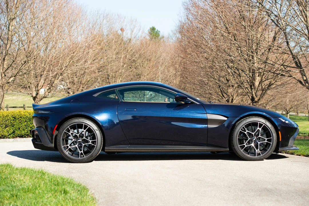 2020 Aston Martin V8 Vantage (2019+) - Image 7 of 31