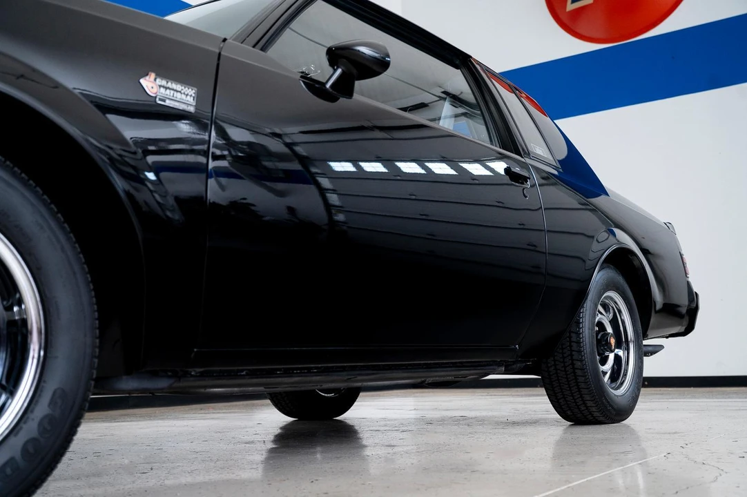 1987 Buick Grand National - Image 24 of 31