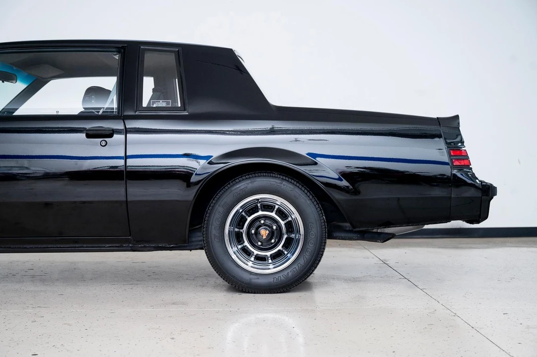 1987 Buick Grand National - Image 28 of 31