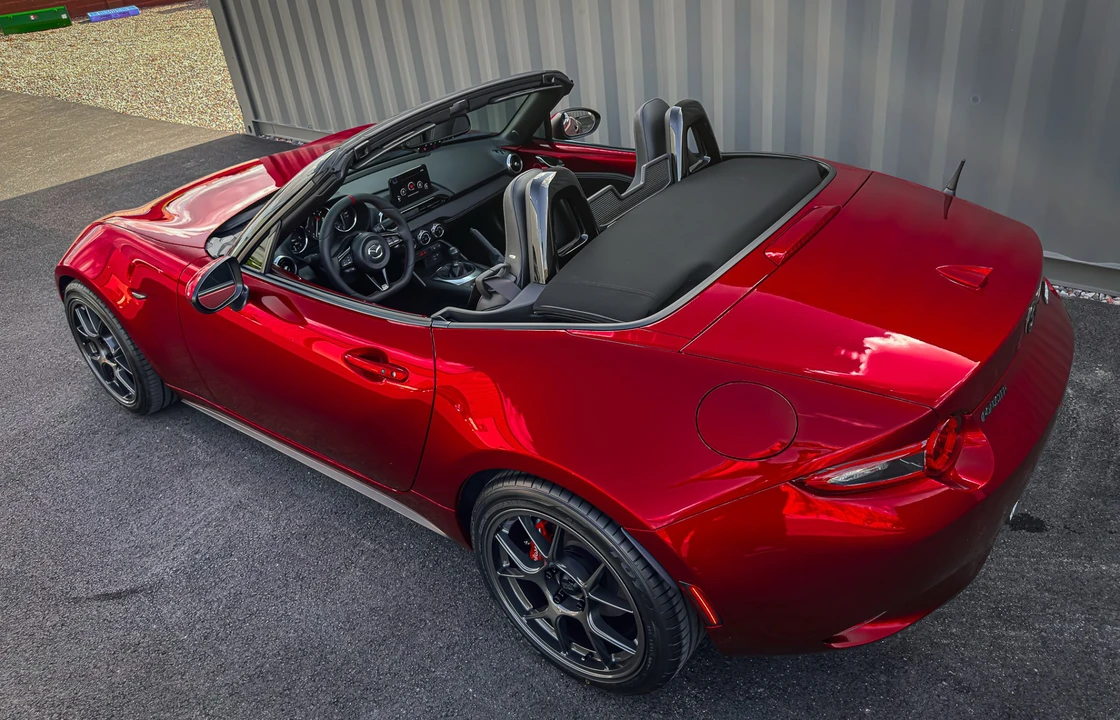 2022 Mazda ND MX-5 Miata - Image 13 of 31